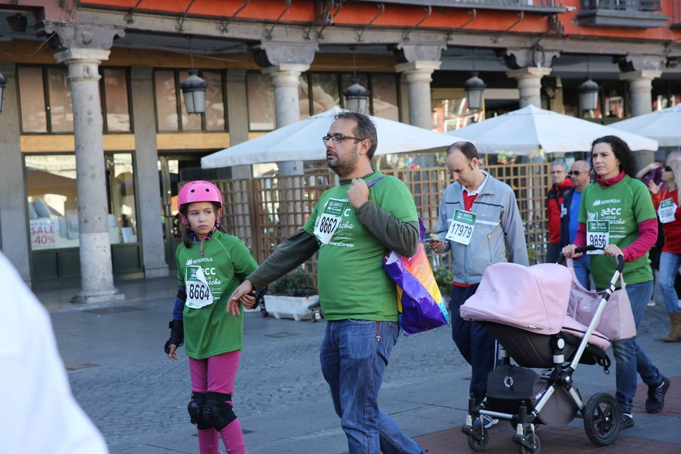 Miles de vallisoletanos se han vestido hoy de verde para salir a la calle en una marcha histórica