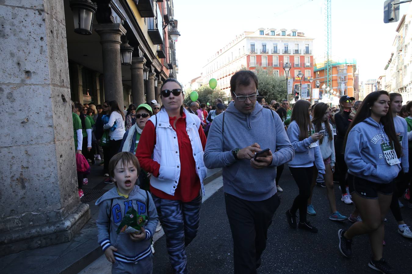 Miles de vallisoletanos se han vestido hoy de verde para salir a la calle en una marcha histórica