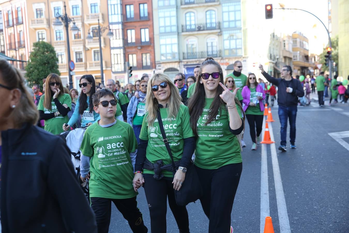 Miles de vallisoletanos se han vestido hoy de verde para salir a la calle en una marcha histórica