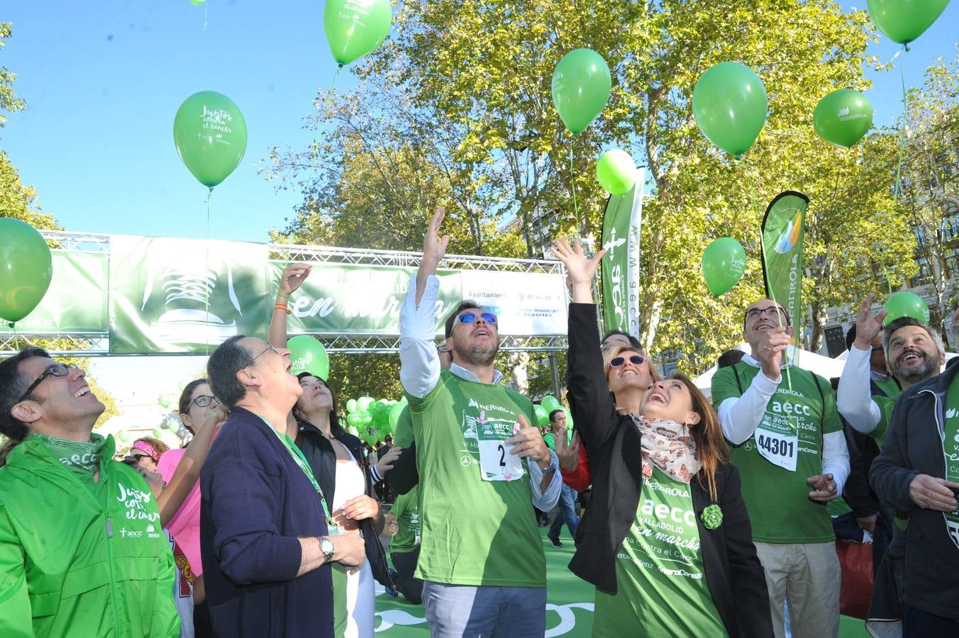 Miles de vallisoletanos se han vestido hoy de verde para salir a la calle en una marcha histórica