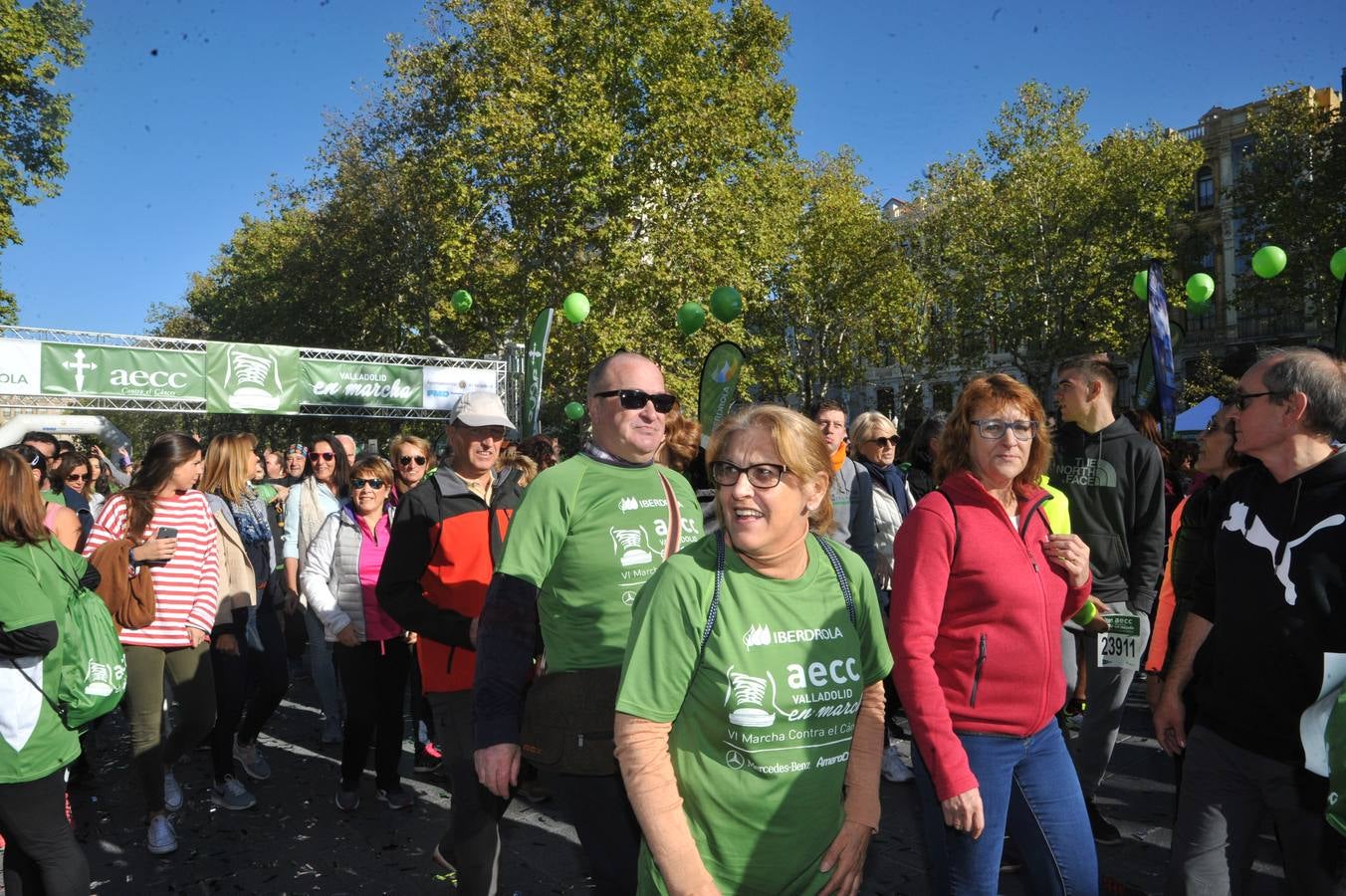 Miles de vallisoletanos se han vestido hoy de verde para salir a la calle en una marcha histórica