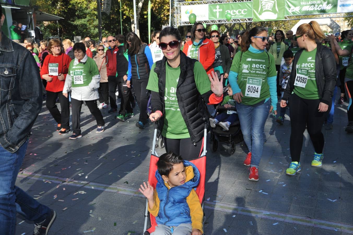 Miles de vallisoletanos se han vestido hoy de verde para salir a la calle en una marcha histórica