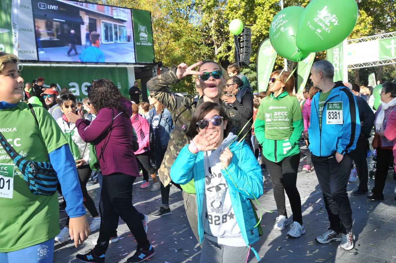 Miles de vallisoletanos se han vestido hoy de verde para salir a la calle en una marcha histórica