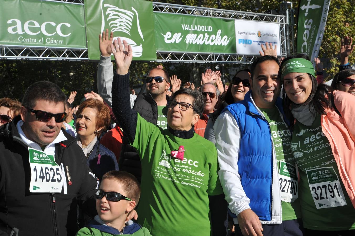 Miles de vallisoletanos se han vestido hoy de verde para salir a la calle en una marcha histórica