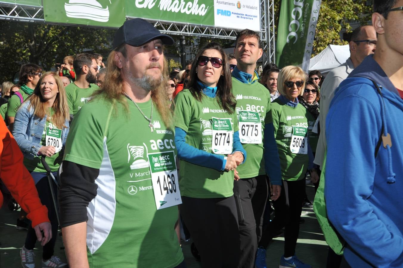 Miles de vallisoletanos se han vestido hoy de verde para salir a la calle en una marcha histórica