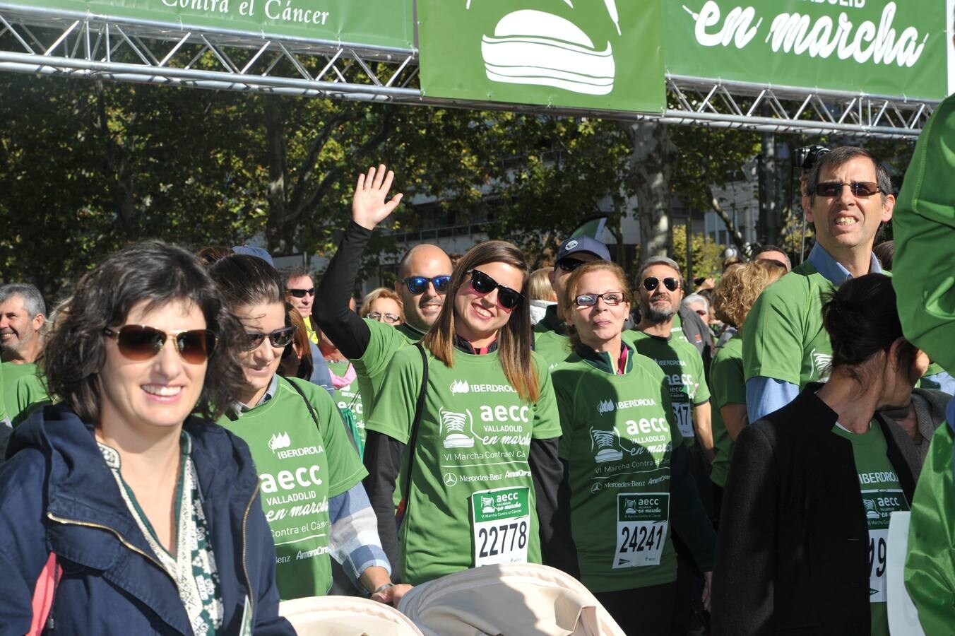 Miles de vallisoletanos se han vestido hoy de verde para salir a la calle en una marcha histórica