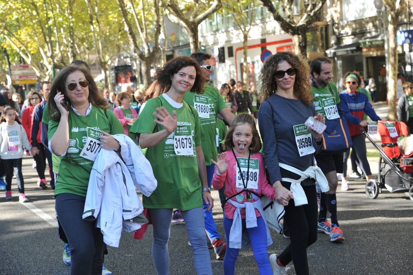 Miles de vallisoletanos se han vestido hoy de verde para salir a la calle en una marcha histórica