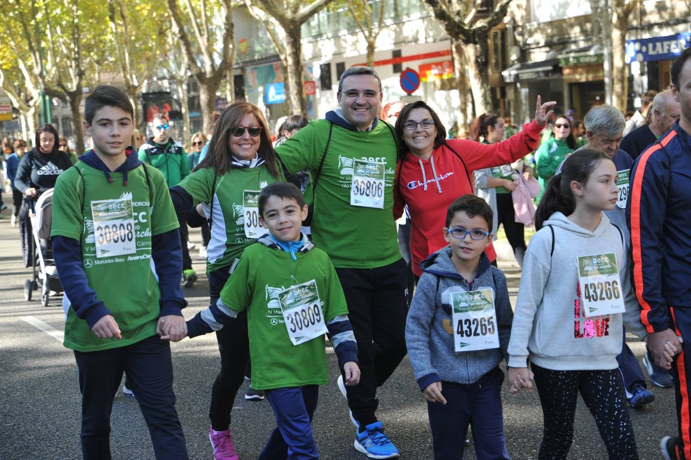 Miles de vallisoletanos se han vestido hoy de verde para salir a la calle en una marcha histórica