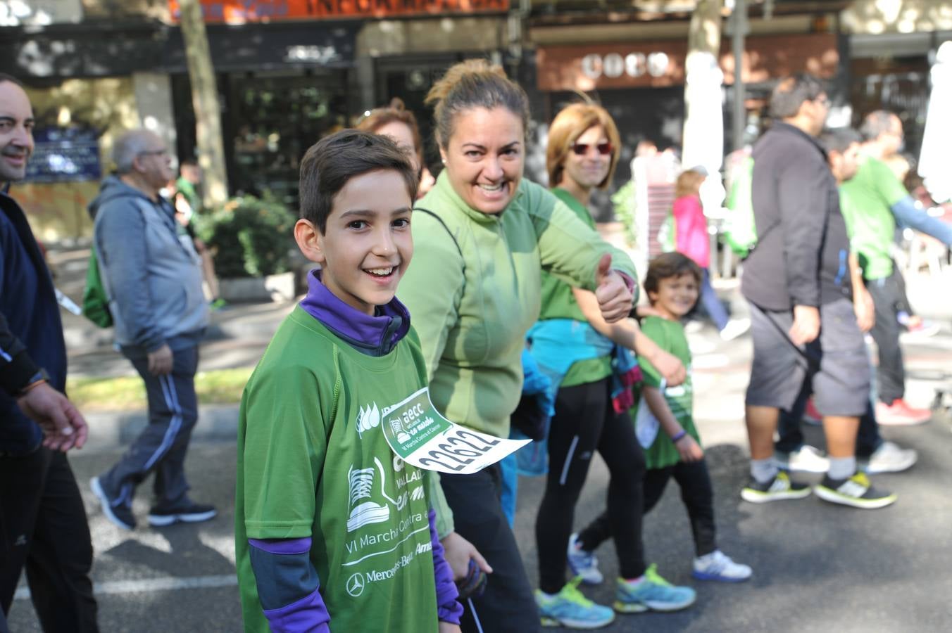 Miles de vallisoletanos se han vestido hoy de verde para salir a la calle en una marcha histórica