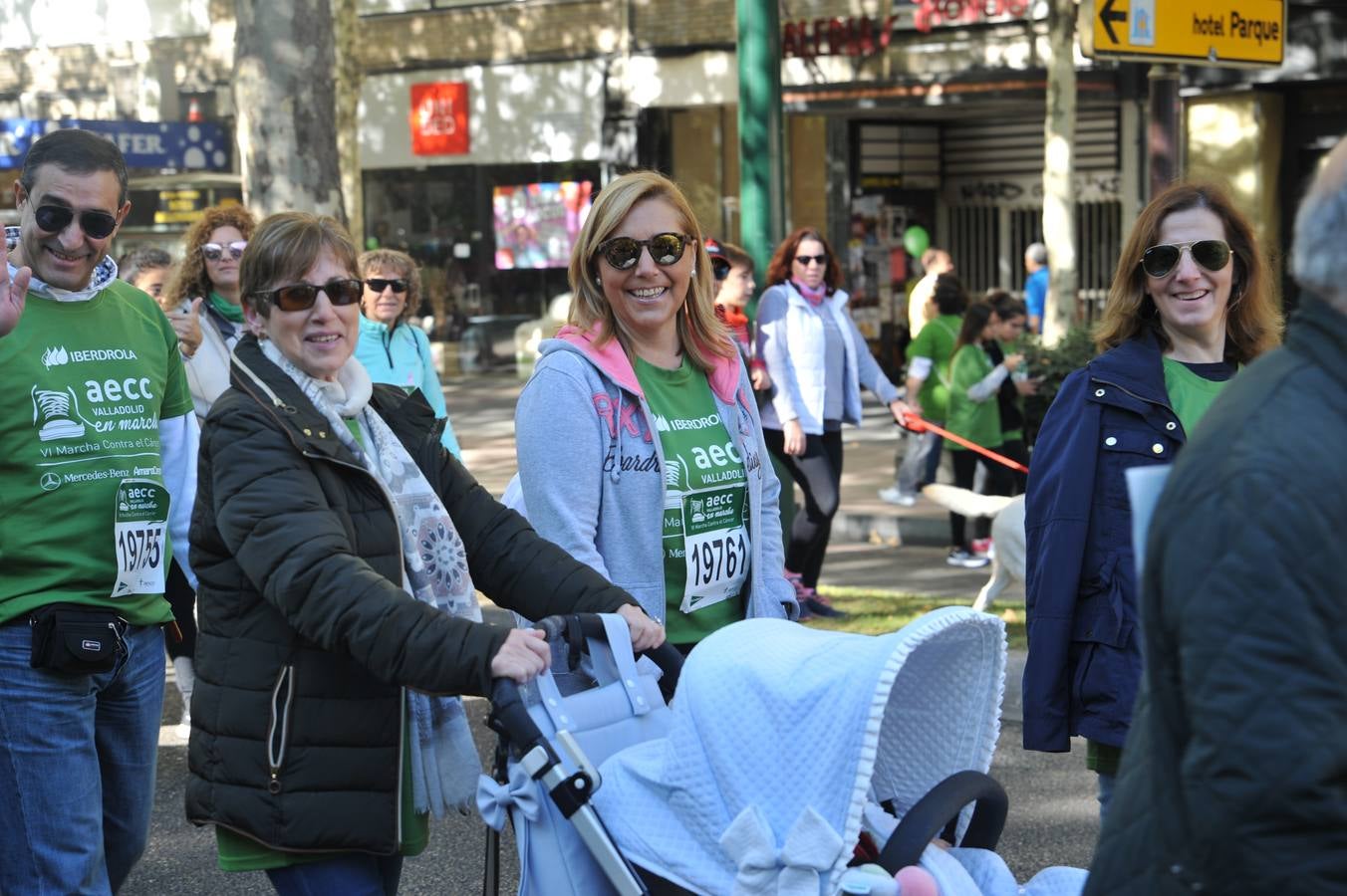 Miles de vallisoletanos se han vestido hoy de verde para salir a la calle en una marcha histórica