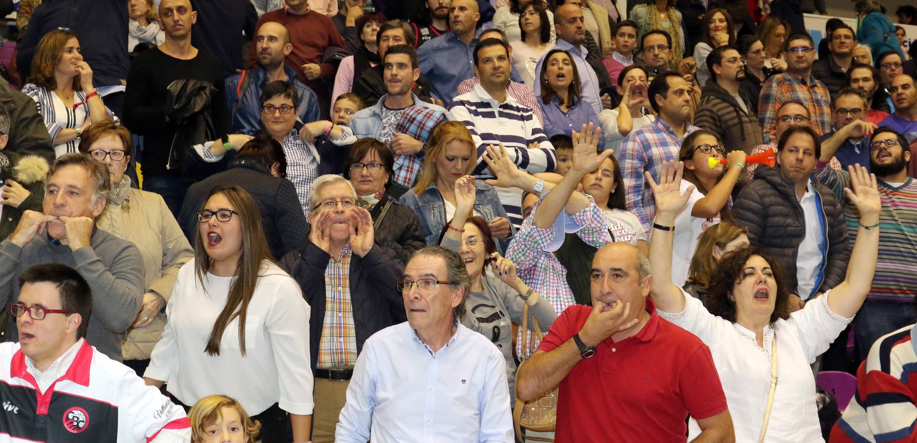 Las decisiones arbitrales en los últimos minutos impiden el triunfo de las Ardillas