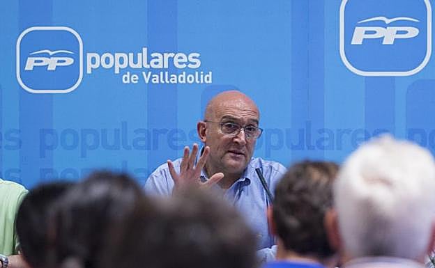 Jesús Julio Carnero. 