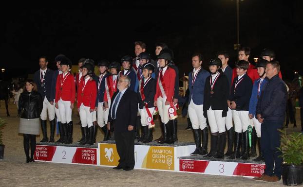 Podio con los medallistas del campeonato de Castilla y León.