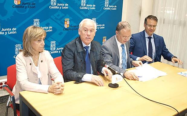 María José de la Fuente, Luis Domingo González, Pablo Rodríguez y Eduardo García. 