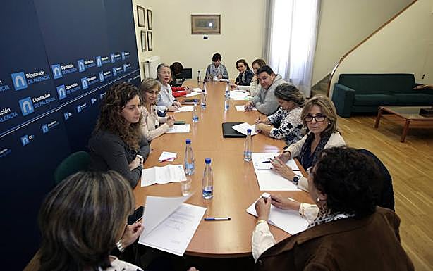 Reunión de Consejo Provincial de la Mujer.
