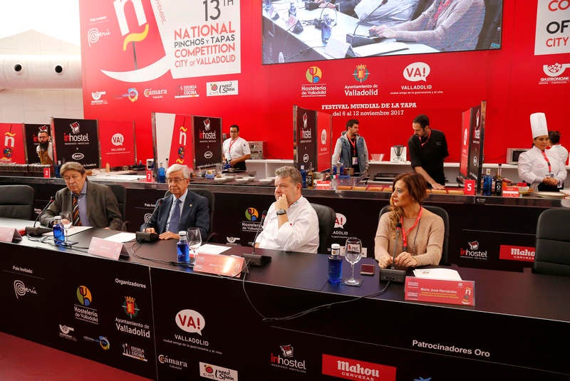 Nueve productores palentinos organizan degustaciones en el mayor 'show cooking' del mundo, que se está llevando a cabo en Valladolid