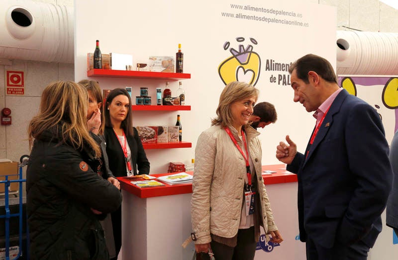 Nueve productores palentinos organizan degustaciones en el mayor 'show cooking' del mundo, que se está llevando a cabo en Valladolid