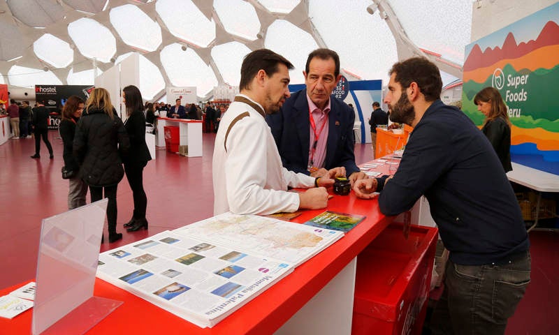 Nueve productores palentinos organizan degustaciones en el mayor 'show cooking' del mundo, que se está llevando a cabo en Valladolid