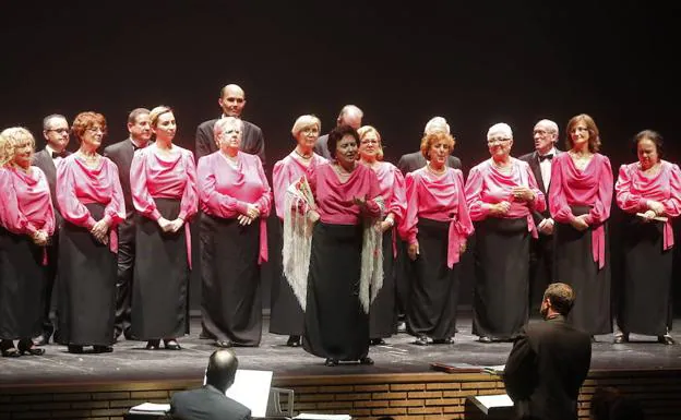 Concierto de Amigos de la Zarzuela durante las Fiestas de la Virgen de San Lorenzo 2015. 