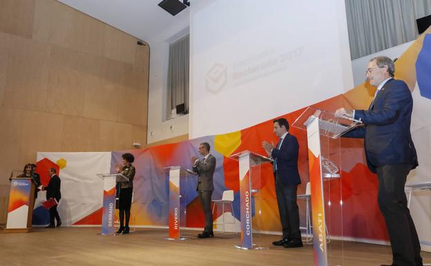 María Ángeles Serrano, Ricardo Rivero, Juan Manuel Corchado y Francisco Giner Abati. 