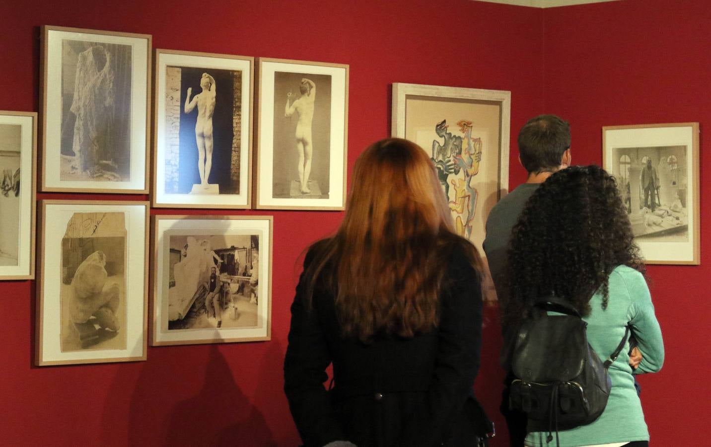 Acoge una exposición fotográfica con imágenes procedentes de los fondos del Museo Rodin (París) y materiales del taller de vaciados del antiguo Museo Nacional de Reproducciones Artísticas