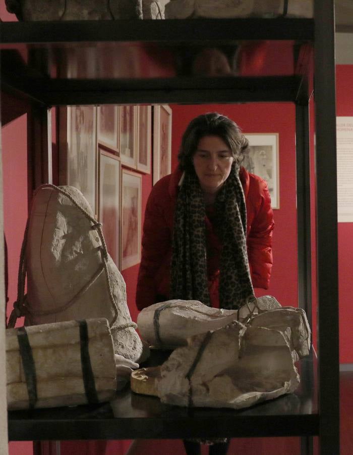 Acoge una exposición fotográfica con imágenes procedentes de los fondos del Museo Rodin (París) y materiales del taller de vaciados del antiguo Museo Nacional de Reproducciones Artísticas