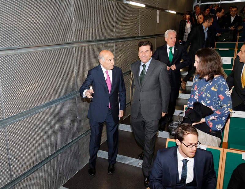 El presidente de la entidad, Vicente Villagrá, destaca el compromiso de los premiados en la creación de empleo