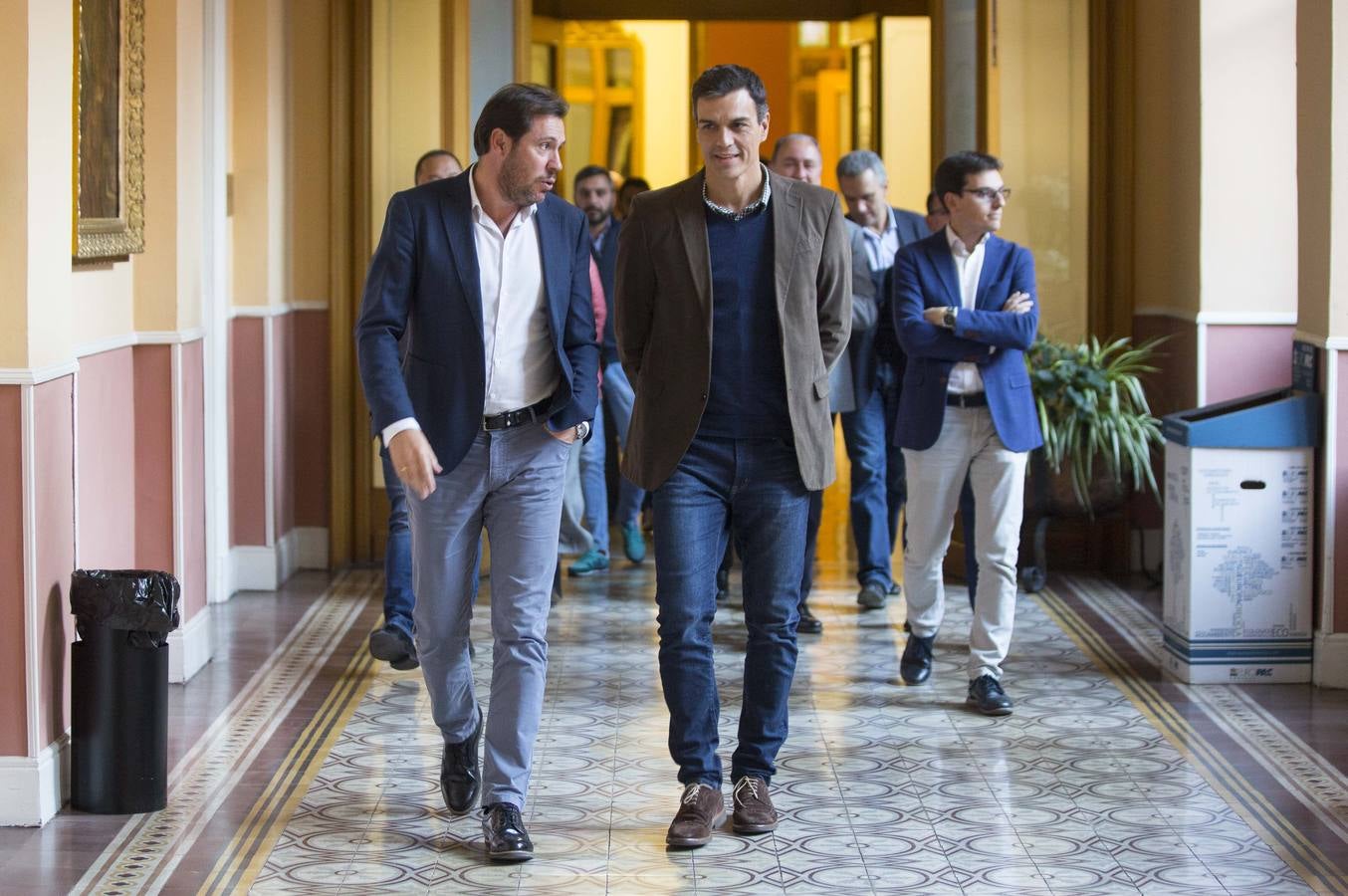 El secretario general del PSOE se reúne hoy y mañana en la capital vallisoletana con la Comisión Permanente socialista, el núcleo duro del PSOE federal