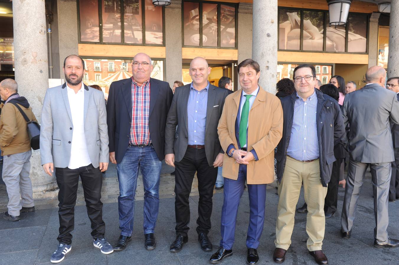 David Rivera, concejal de La Seca; Gregorio Bayón, alcalde de La Seca; Javier Sáez, alcalde de Pozal de Gallinas; Pedro Pérez, alcalde de Trigueros del Valle, y Eusebio Cáceres, concejal del PSOE en Carpio.