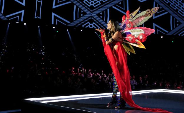 Alessandra Ambrosio, durente el desfile. 