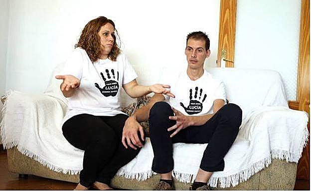 Antonio Vivar y Almudena Hidalgo, los padres de la pequeña Lucía.