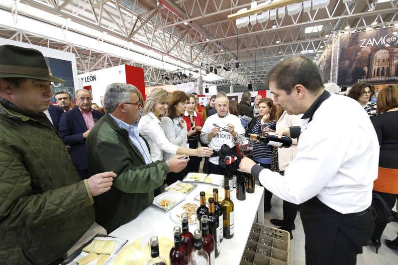 Palencia presenta su oferta turística en Intur