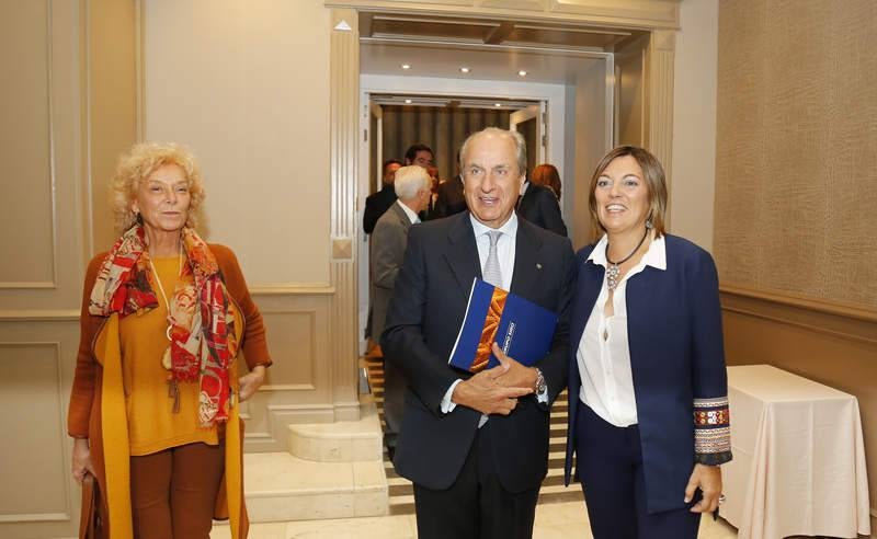 El presidente del Grupo Siro recibe el premio CPOE en Palencia