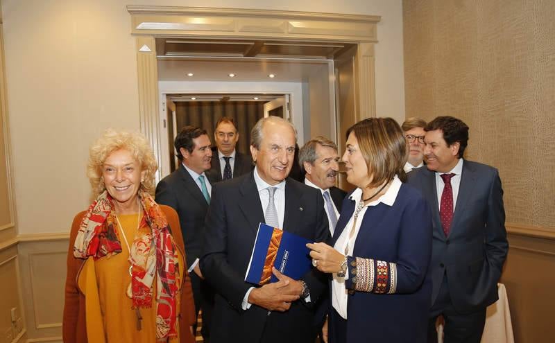 El presidente del Grupo Siro recibe el premio CPOE en Palencia