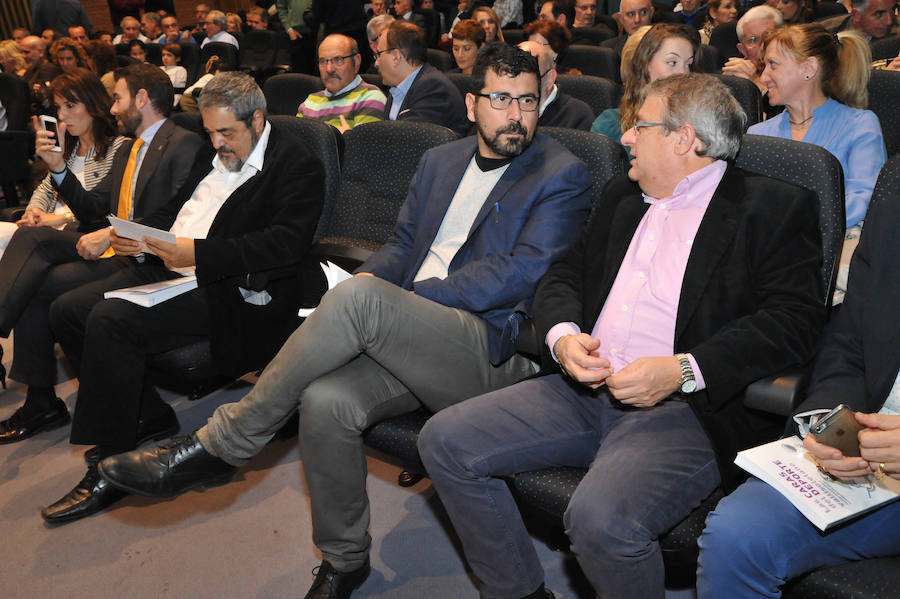 Homenajean a los' personajes necesarios' en el terreno deportivo local. Además, también recogen, 50 artículos que fueron publicados en El Norte de Castilla.