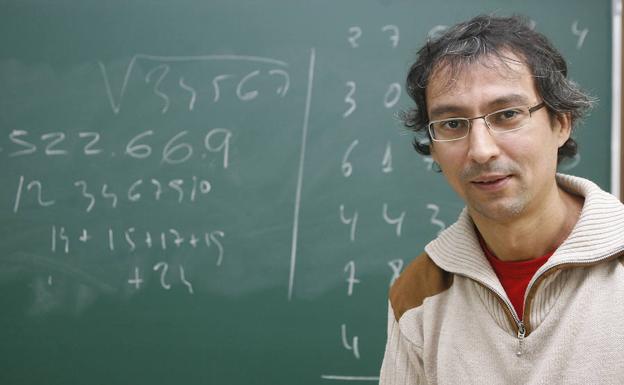 Alberto Coto, considerado uno de los más grandes calculistas del mundo, estará presente en la final. 