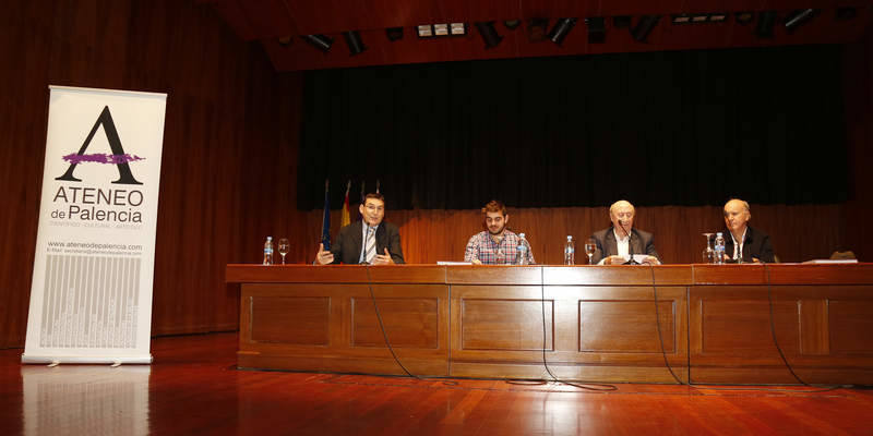 Presentacion del libro de José María Pérez Peridis &#039;Hasta una ruina puede ser esperanza&#039;