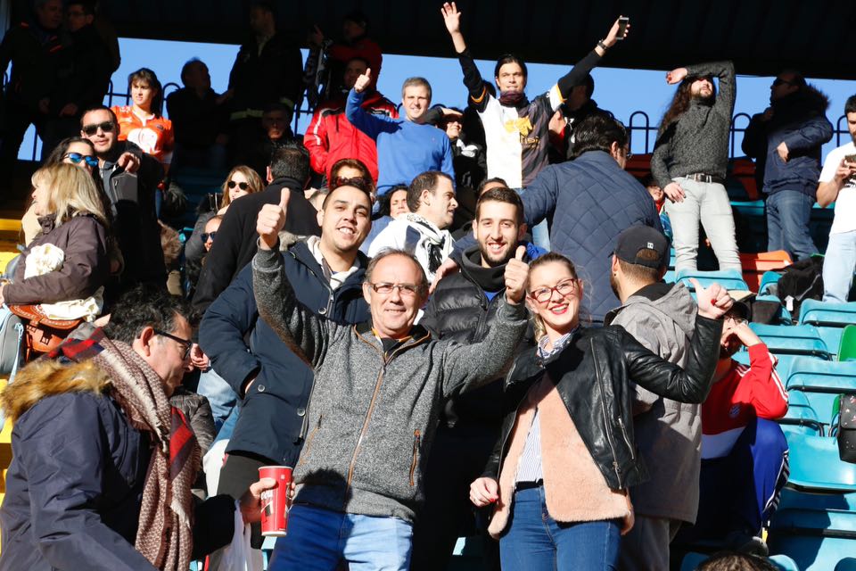 Afición en el estadio Helmántico de Salamanca para presenciar el derbi 