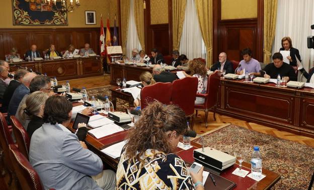Pleno de la Diputación de Palencia.