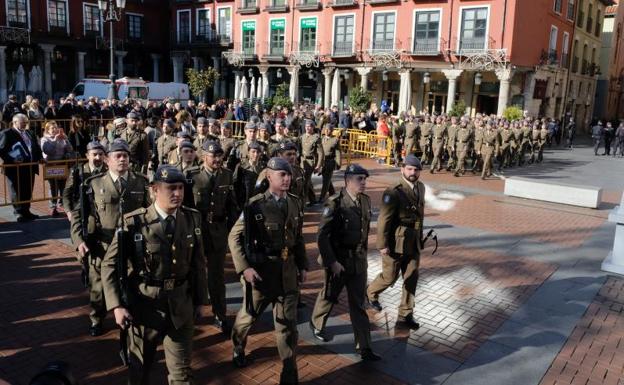 El Ejército de Tierra rinde homenaje a los caídos en el corazón de Valladolid