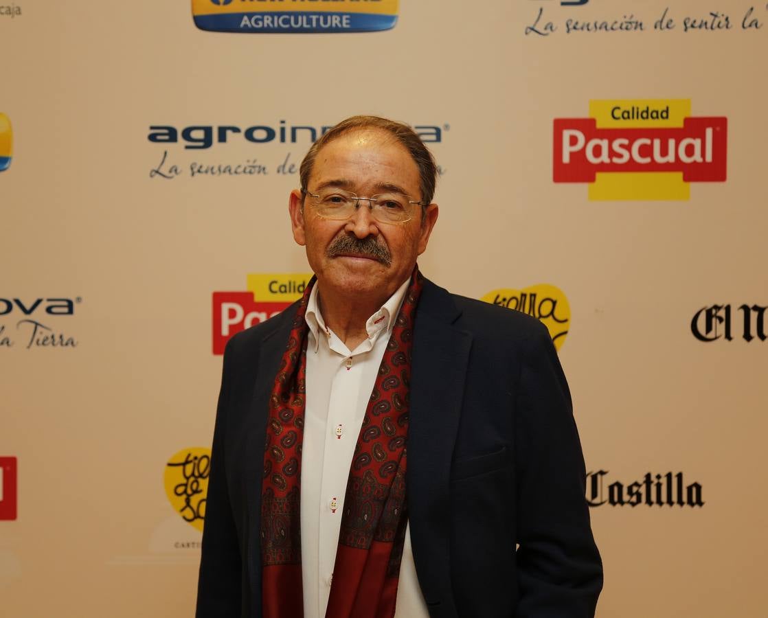 Aniano Paredes.