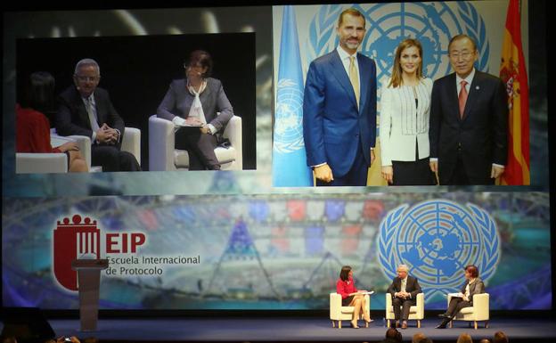 Peter Van Laere, Jefe de Protocolo de las Nacionres Unidas, durante su participación en el XVI Congreso Internacional de Protocolo.