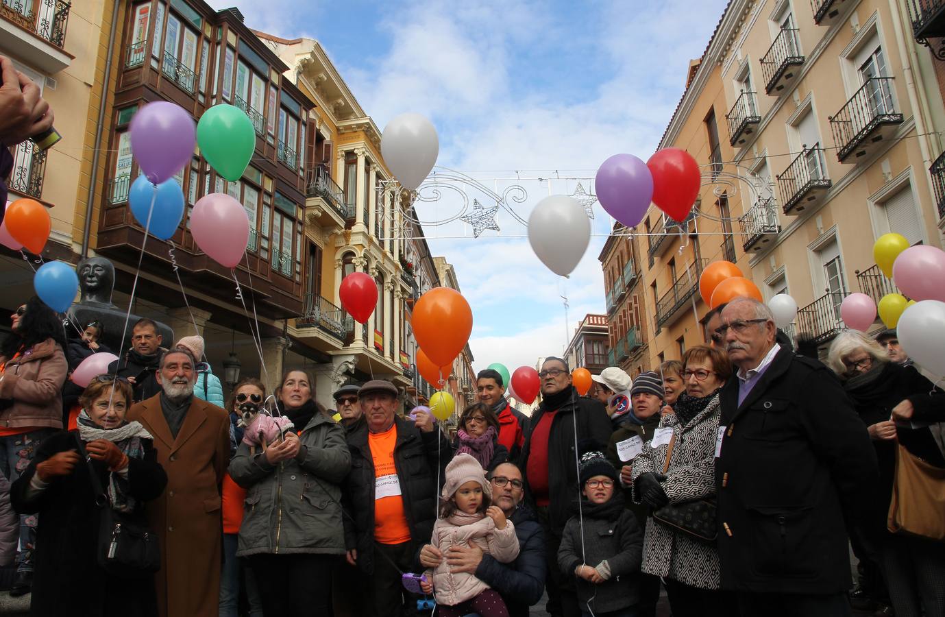 Cadena humana en el Día de la Discapacidad en Palencia