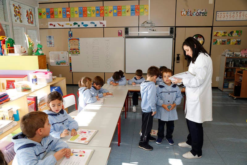 Tenacidad, humildad y gratitud marcan la tarea de la educación en valores cristianos que recibe el casi centenar de alumnos