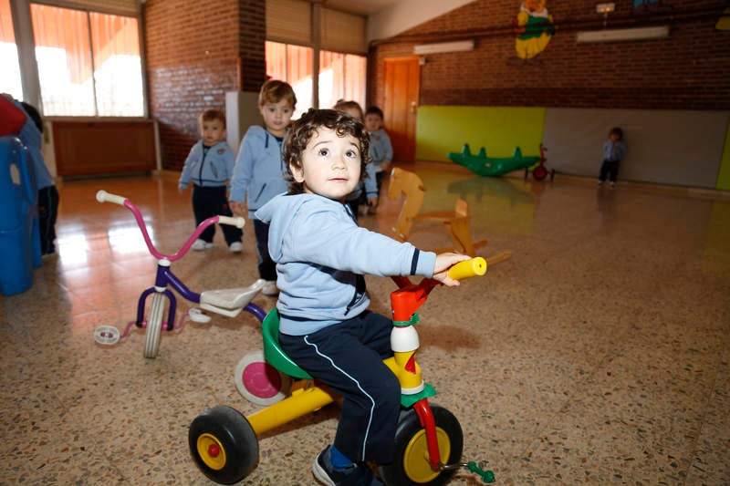 Tenacidad, humildad y gratitud marcan la tarea de la educación en valores cristianos que recibe el casi centenar de alumnos