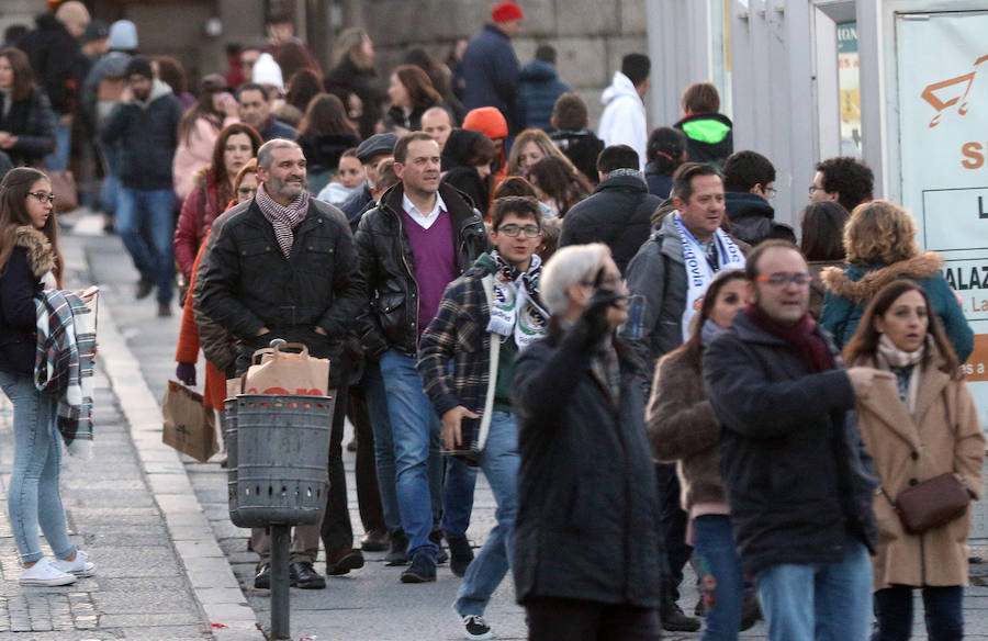 Turistas en Segovia durante el puente de la Constitución