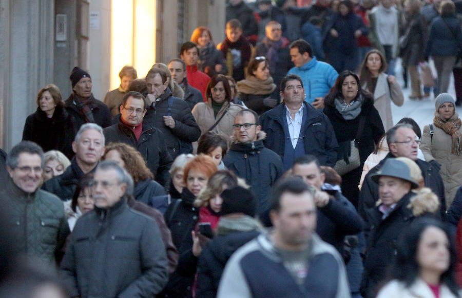 Turistas en Segovia durante el puente de la Constitución