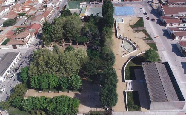Vista del parque Jardines de Castilla cuya mejora es una de las inversión previstas para el próximo año 2018.
