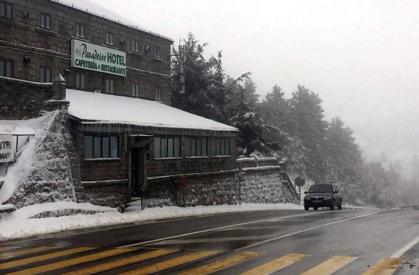 Jornada de frío y nieve en Segovia