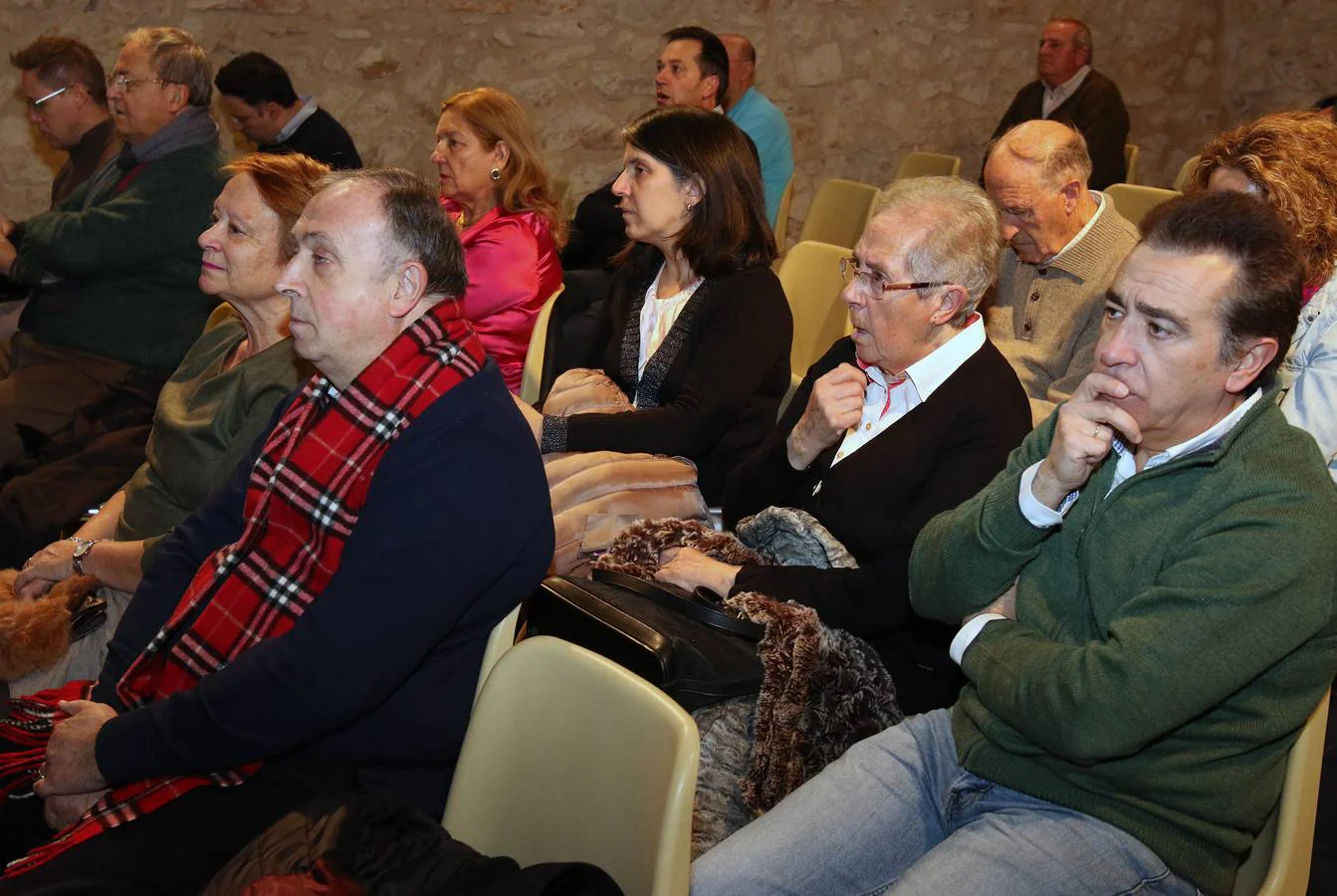 La endocrina y nutricionista en el Complejo Asistencial Hospital de Segovia subrayó los beneficios para la salud de una correcta hidratación